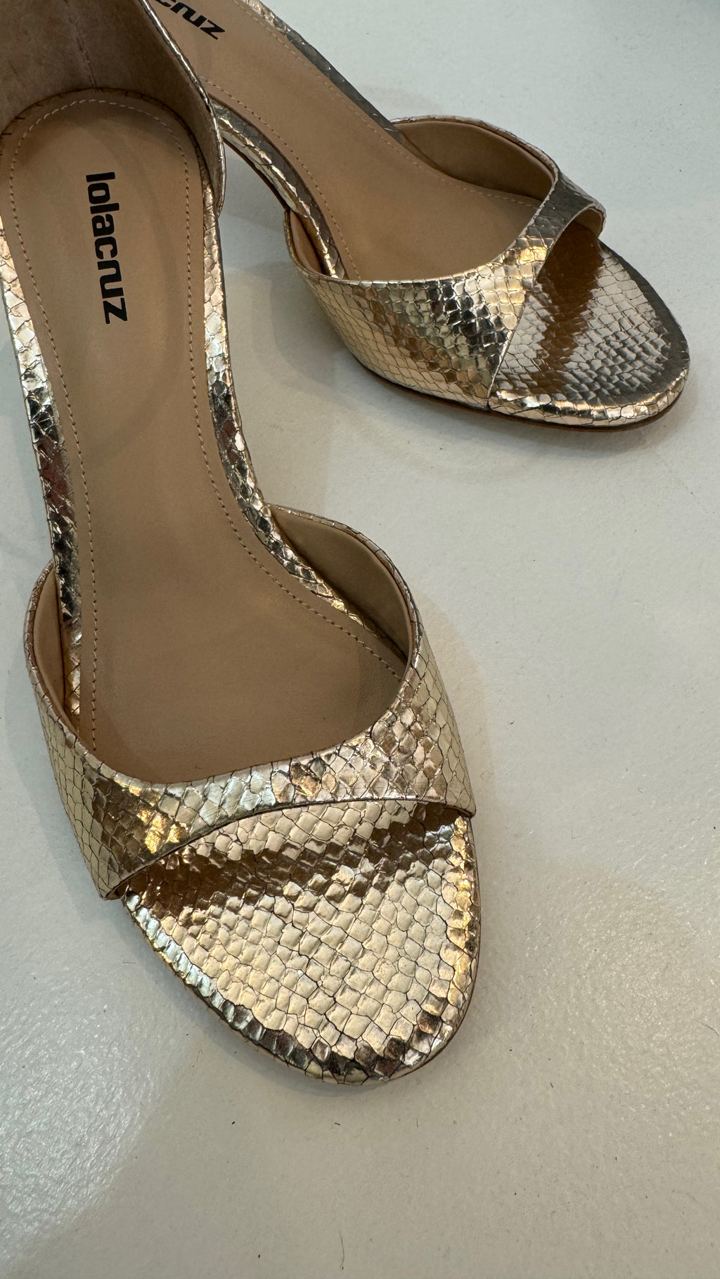 Hetre Alresford Hampshire Shoe Store Lola Cruz Gold Ankle Strap Sandal