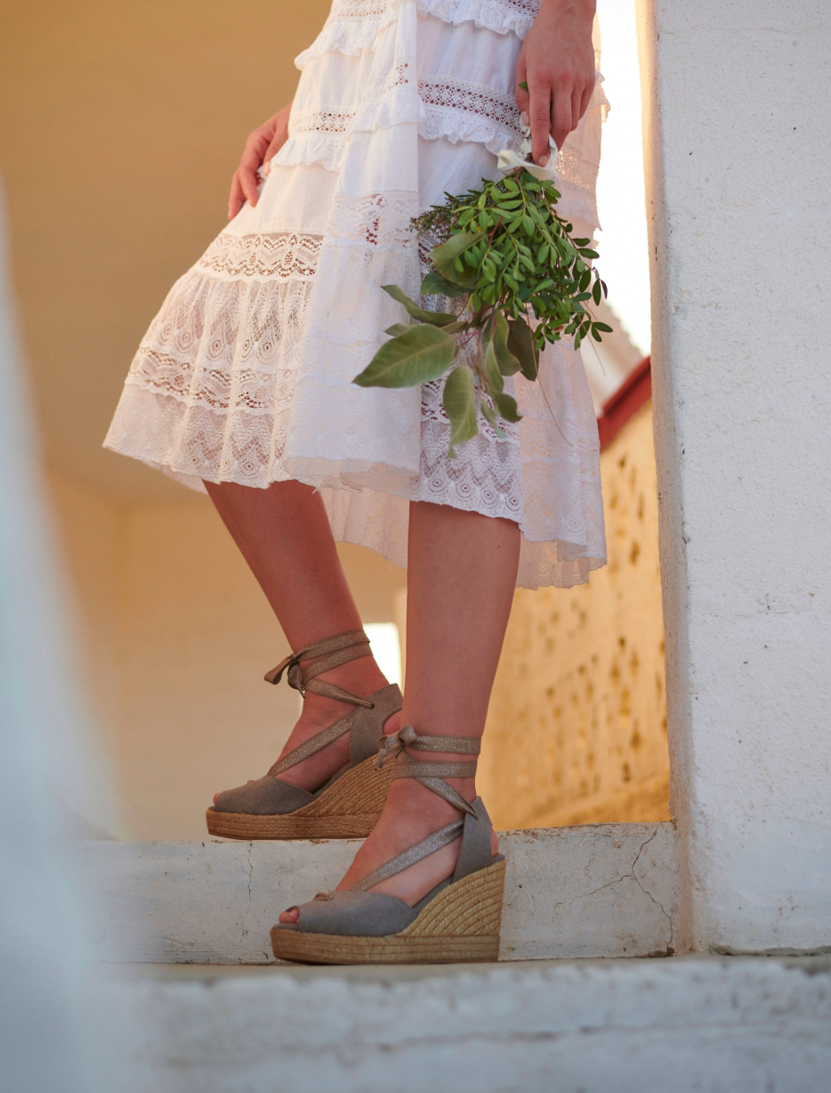 Hetre Alresford Hampshire Shoe Store PENELOPE CHILVERS Taupe High Catalina Atelier Linen Wedge