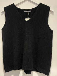 Hetre Alresford Hampshire Clothes Store English Weather Black Tank Top