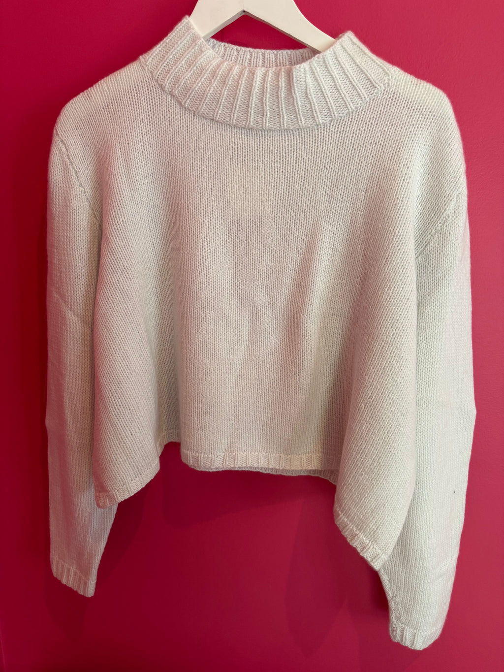 Hetre Alresford Hampshire Online Store Only English Weather Zinc White Cashmere Cropped Sloppy Jo