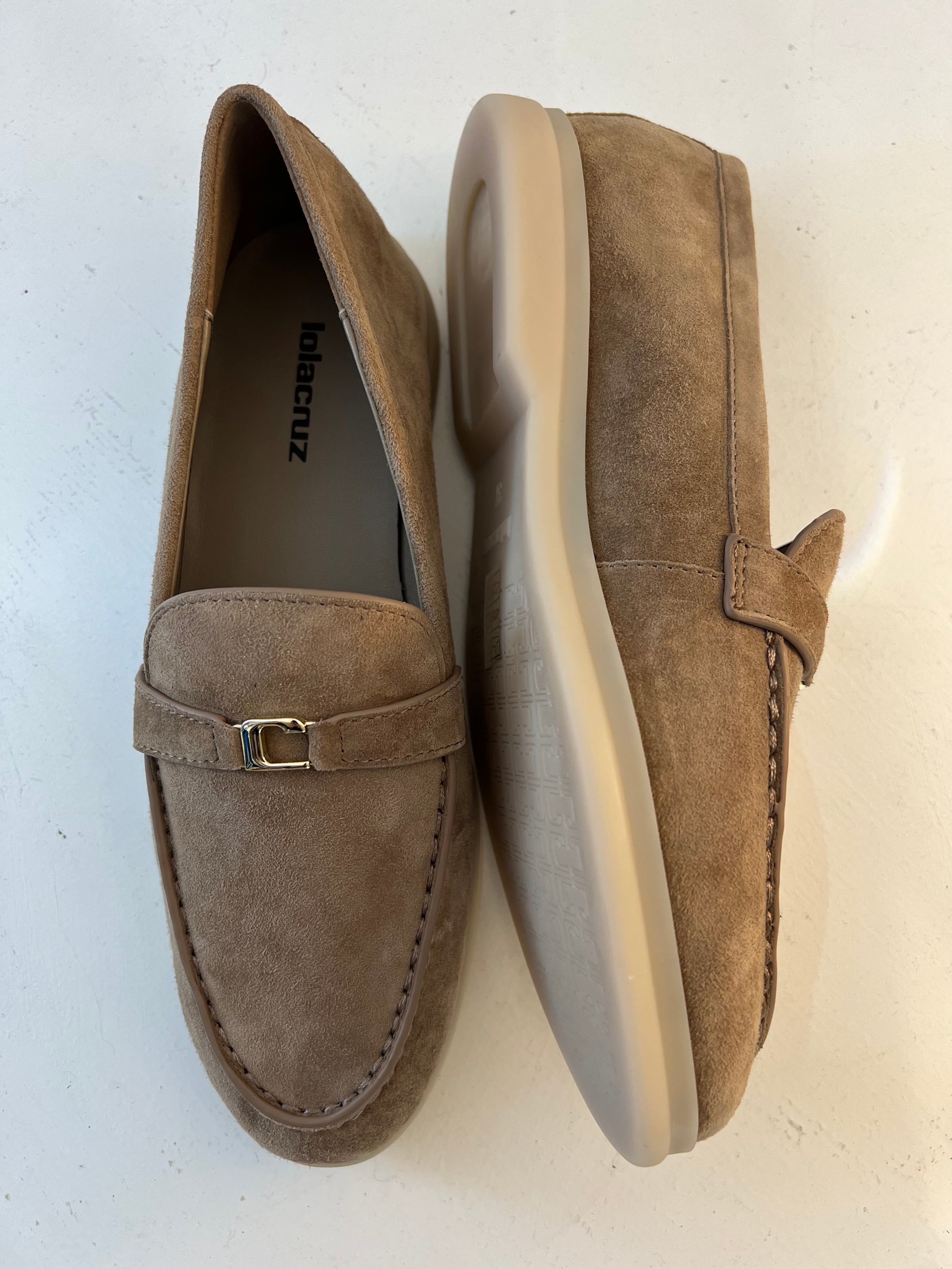 Hetre Alresford Hampshire Shoe Store Lola Cruz Taupe Suede Loafer 