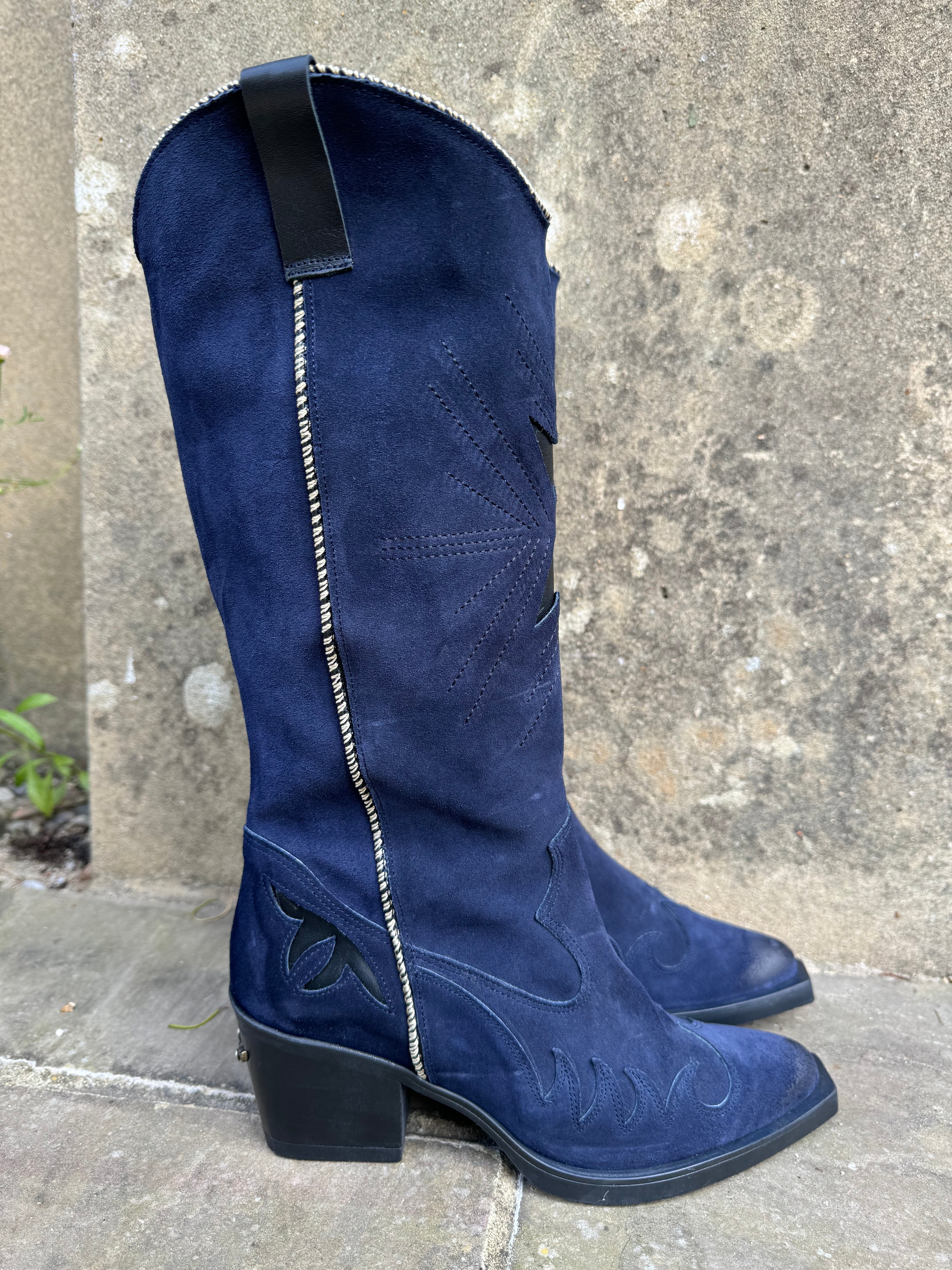 Hetre Alresford Hampshire Shoe Store Nemonic Navy Suede Cowboy Boot