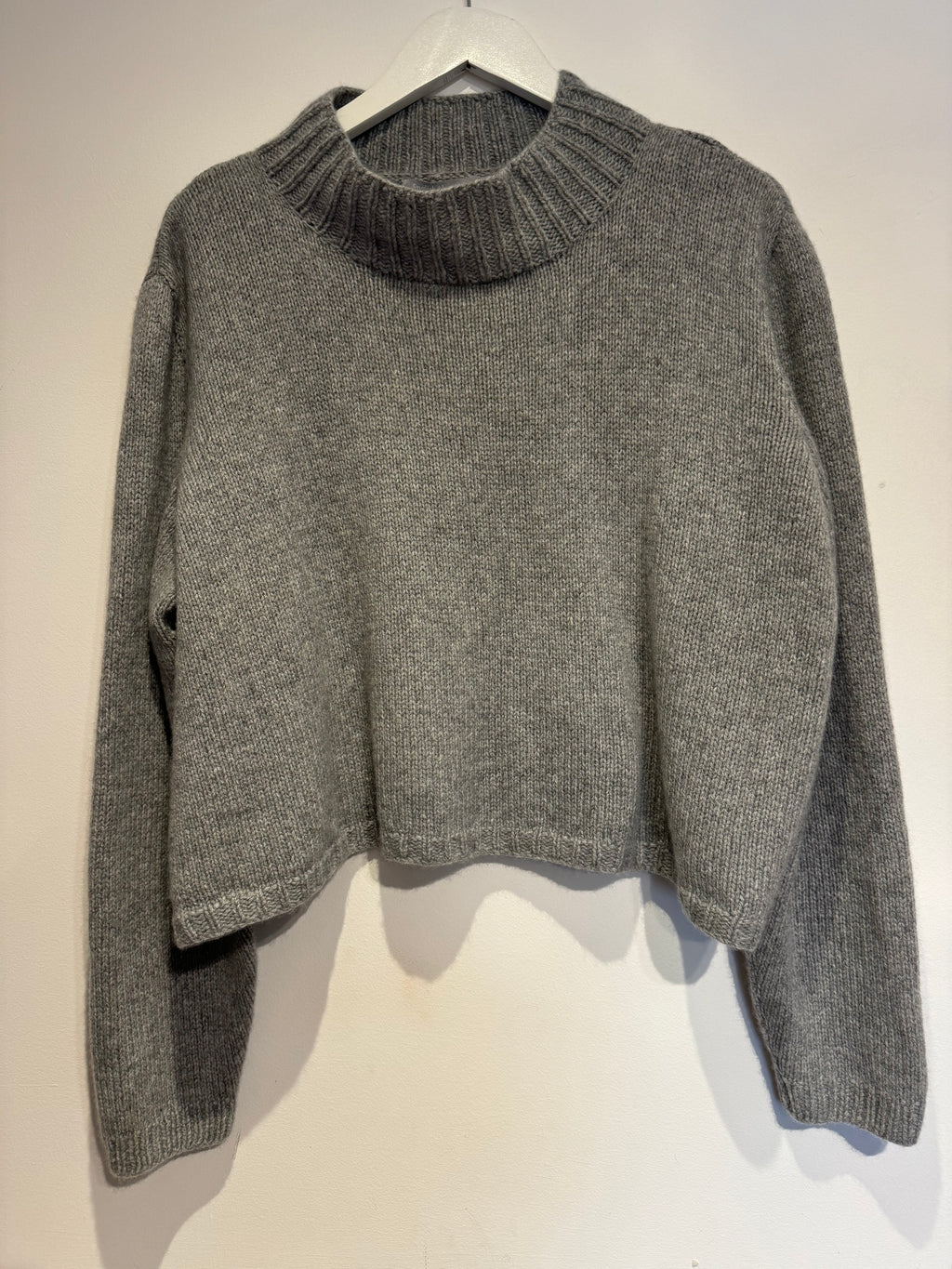 Hetre Alresford Hampshire Clothes Store English Weather Light Grey Cashmere Cropped Sloppy Jo Sweater