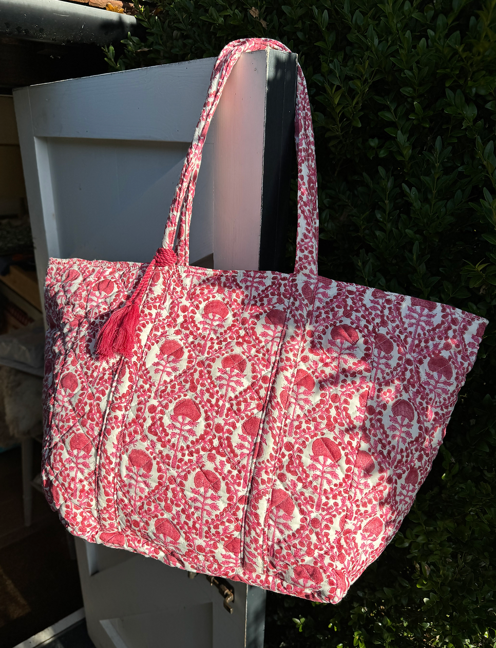 Hetre Alresford Hampshire Accessory Store KaHo Red & Pink Trellis Shoulder Bag