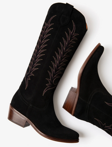 Hetre Alresford Hampshire Shoe Store Penelope Chilvers Black Bianca Suede Embroidered Boot