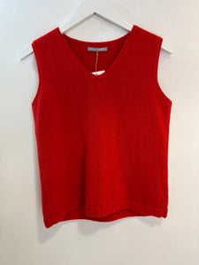 Hetre Alresford Hampshire Clothes Store English Weather Orkney Red Vest