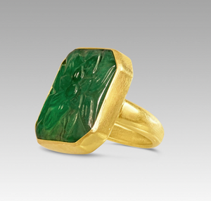 Hetre Alresford Hampshire Jewellery Store Sophie Theakston Carved Emerald Square Ring  