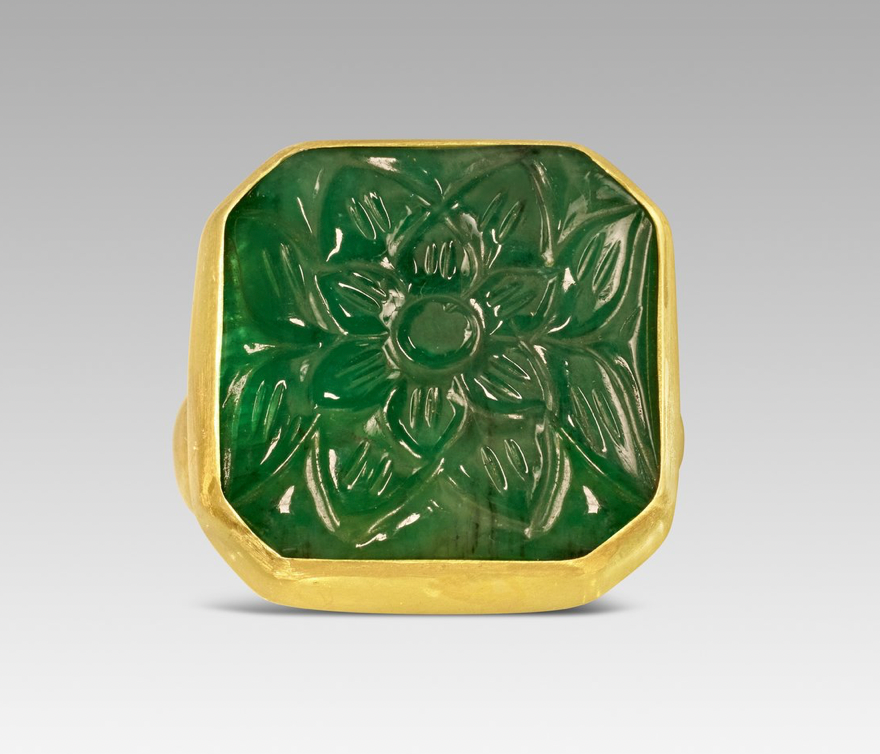 Hetre Alresford Hampshire Jewellery Store Sophie Theakston Carved Emerald Square Ring  