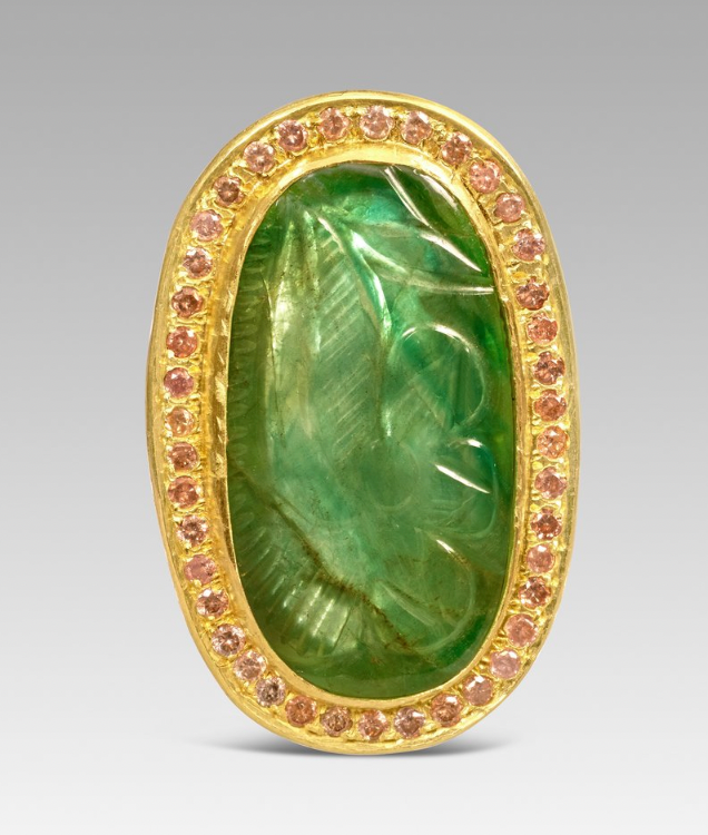 Hetre Alresford Hampshire Jewellery Boutique Sophie Theakston Carved Emerald & Diamond Oval Ring 